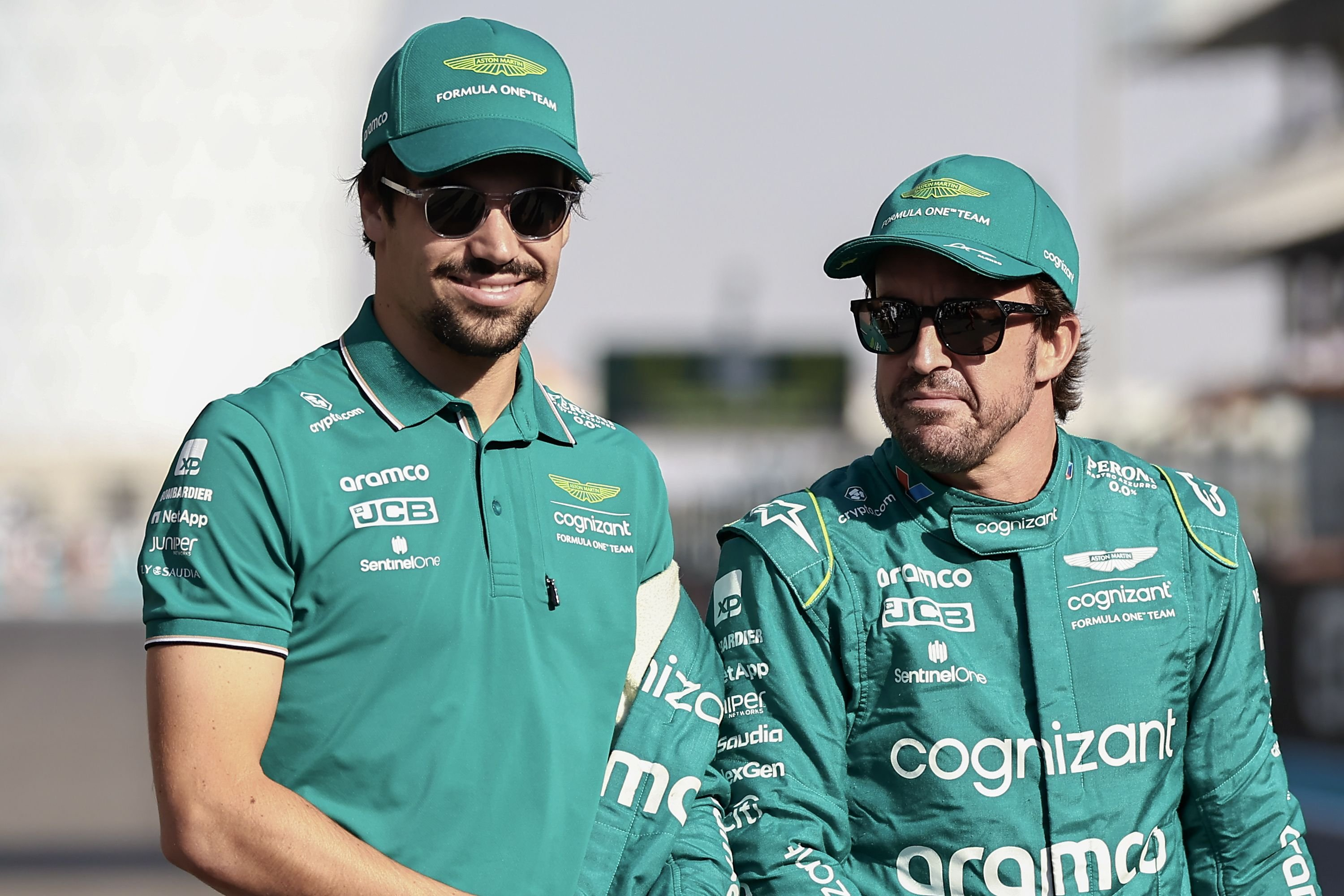 开云足球直播-雷诺车队横扫索伯车队，诺里斯统治全场